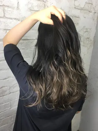 ロング カラー boutique misakiのヘアスタイル