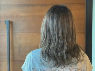 ミディアム カラー 悠 亜のマツエク・マツパデザイン