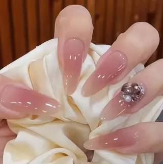 ネイル iNEKO所属・Lee Leeのネイルデザイン