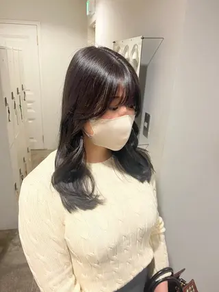 ミディアム 岡田 琉花のヘアスタイル