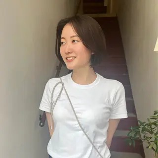 ミディアム io濱川 遥のヘアスタイル