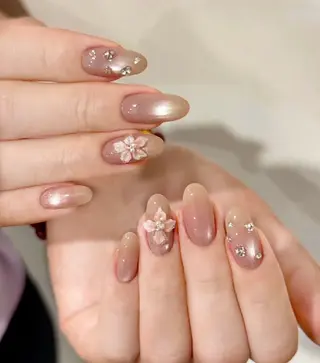 ネイル パラジェル＆フィルイン取り扱いサロンSol Nail所属・Sol Nail ミネのネイルデザイン