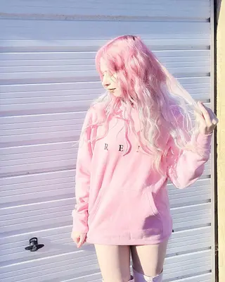 ロング カラー arrow🖤 もえみのヘアスタイル