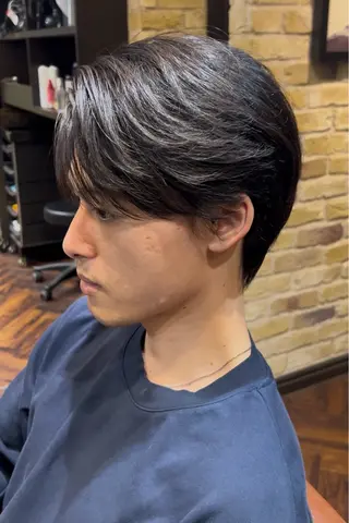 ショート モナン新宿所属・曲がる縮毛 メンズ 毛流れ 佐々木 優のヘアスタイル