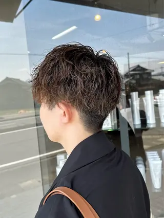 パーマ メンズ arika オケシ　リョウダイのヘアスタイル