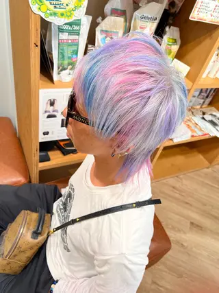 ショート カラー メンズ Ripps長居所属・メテオ ／ヘアカラー 西川菜実のヘアスタイル