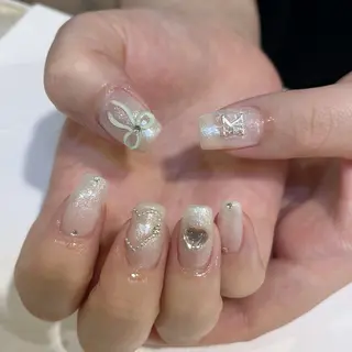 ネイル 鈴木 里奈のネイルデザイン