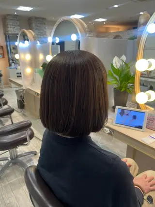 ミディアム KEEN.渋沢/ 横溝小夏のヘアスタイル