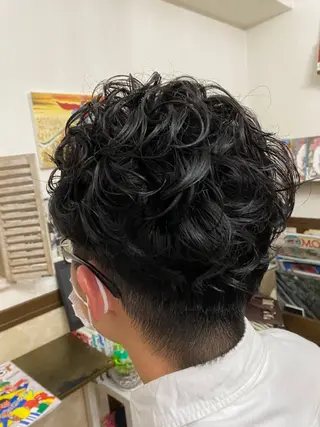 ショート パーマ GOLD BLACK所属・究極の艶髪！ 艶神！大矢祥央のヘアスタイル