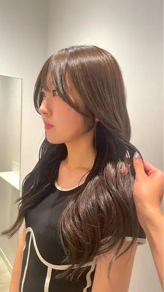 ロング カラー 近藤 奏音のヘアスタイル