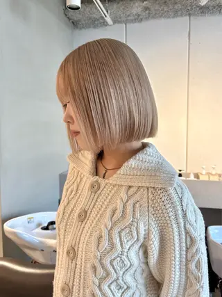 ショート カラー Fev YUZUのヘアスタイル