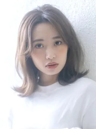 ミディアム 🎀ハイトーン/レイ ヤー/Reina🎀のヘアスタイル