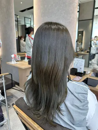 ミディアム カラー 🍜のばた 🍜のヘアスタイル