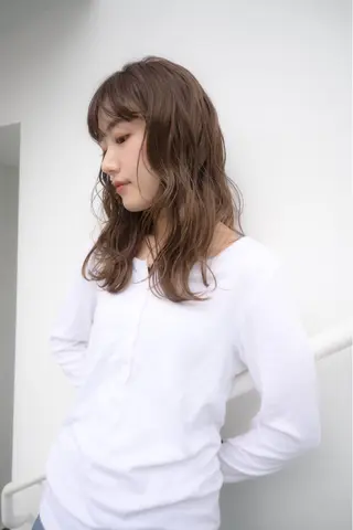ロング カラー 日南乃/柔らか ブラウンカラーのヘアスタイル