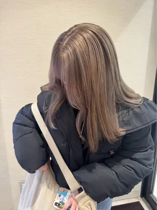 セミロング カラー 赤み消しカラー🌱 YUZUKI🫧のヘアスタイル