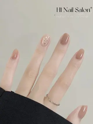 ミディアム H1 ネイル サロンのネイルデザイン