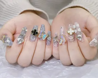 ネイル RINA 🤍のネイルデザイン