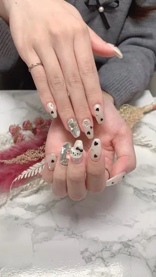 ネイル はな💎ネイル ワンホン、長さ出しのネイルデザイン