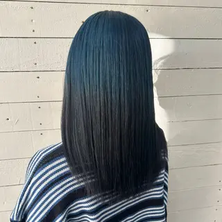 セミロング 💛ブリーチで叶える 💛垢抜けカラー🌈のヘアスタイル