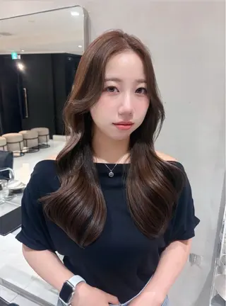 ロング カラー ワンホン/韓国ヘア 🤍amiのヘアスタイル