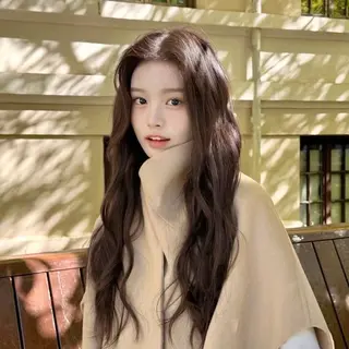 ロング パーマ 韓国ヘア🇰🇷 YURIYAのヘアスタイル