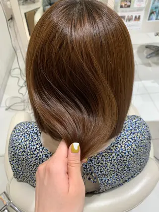 ミディアム ワタナベ アオイのヘアスタイル