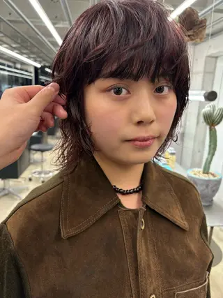 ミディアム カラー 似合わせカット レイヤーボブウルフのヘアスタイル
