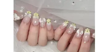 ネイル モニカ アキイのネイルデザイン