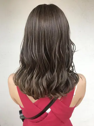 ミディアム カラー ✨【店長】Lily. 北千住Seina✨のヘアスタイル