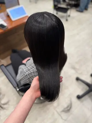 ロング なんば／難波🇰🇷 YUHOのヘアスタイル