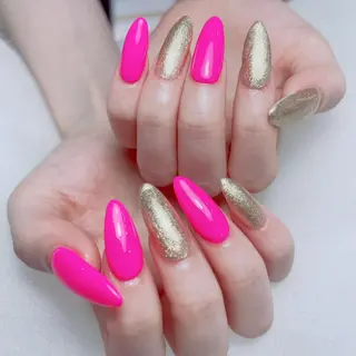 ネイル Elegant beautyシュルイのネイルデザイン