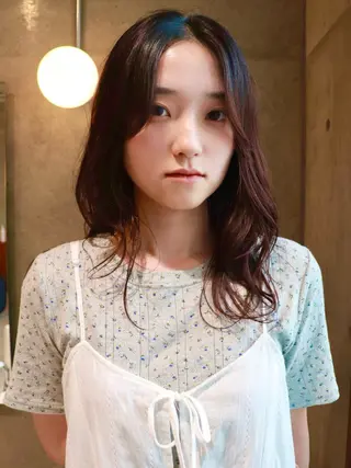 セミロング hakubo-薄暮-所属・江草　真美果 hakuboのヘアスタイル