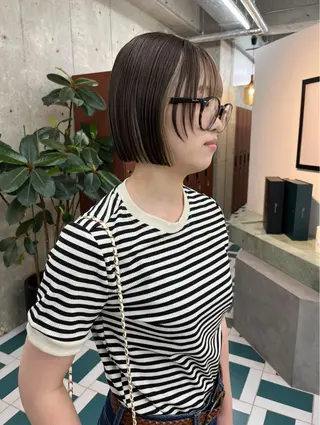 カラー HIKARI/透明感 /インナーカラーのヘアスタイル