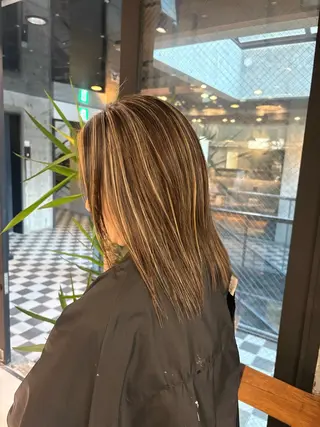 セミロング カラー ♡ハイライトカラー shinri♡のヘアスタイル