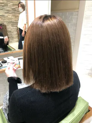 ミディアム 酸性ストレート特化× 艶髪師/及川のヘアスタイル