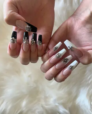 ネイル RÊVIA所属・RÊVIA (レヴィア)のネイルデザイン