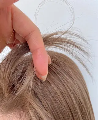 セミロング カラー ハイトーンカラー 🦋yuri🦋のヘアスタイル