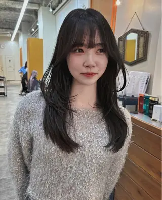 ロング カラー 透明感カラー🫧 CHIHIROのヘアスタイル