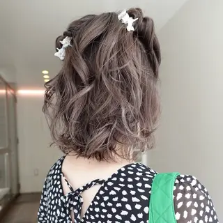 ミディアム カラー ヘアアレンジ 🌐サトウ リョウ🌐のヘアスタイル
