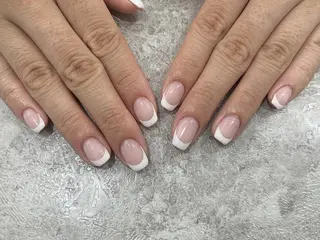 ショート カラー ネイル マツエク・マツパ 松井 亜由美のネイルデザイン