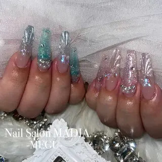 ネイル MADIA藤沢所属・MADIA MEGUのネイルデザイン
