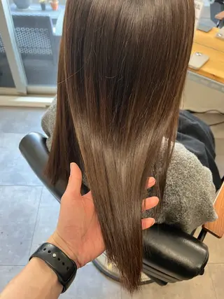 セミロング OFF YUYAのヘアスタイル