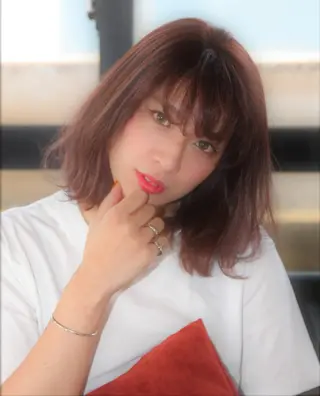 ミディアム ココバイファニック 関内のヘアスタイル