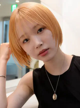 ショート カラー 艶髪ブリーチ 永井竜也のヘアスタイル