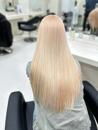 ロング カラー ヘアアレンジ 艶カラー/ハイトーン /レイヤーカットのヘアスタイル