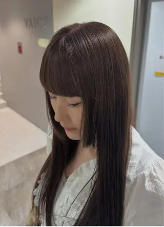 ロング ケアカラーハイトーン シュンペイのヘアスタイル