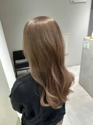 ロング カラー piLLon 心斎橋のヘアスタイル