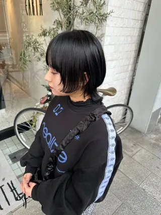 ショート EARTH岐阜所属・EARTH岐阜 林のヘアスタイル