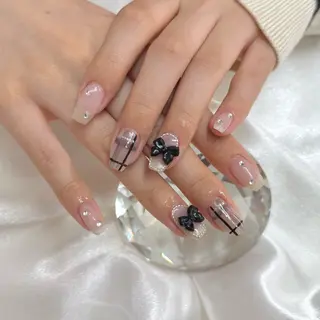 ネイル NAILSALON LUNON 獨協大学前駅店所属・LUNON 獨協大学前駅店のネイルデザイン