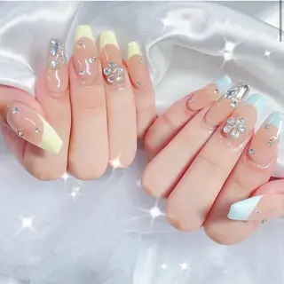 ネイル misaki 🩰🤍🎀のネイルデザイン